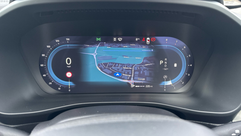 Volvo XC40 2.0 B3P Ultra Dark 5dr Auto Petrol Estate